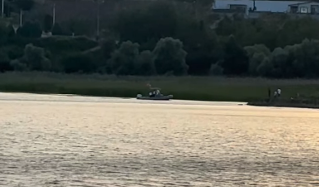 Sapanca Gölü’nde Jet Ski kullanan kişiye jandarma müdahale etti