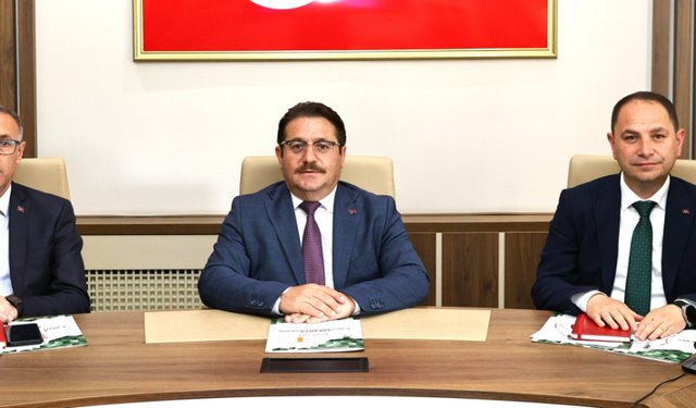 İlçe Milli Eğitim Müdürleriyle Yıl Sonu Değerlendirme Toplantısı
