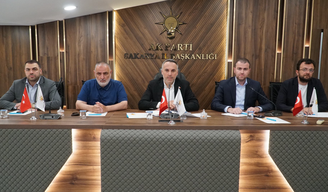 AK Parti yönetimi toplandı