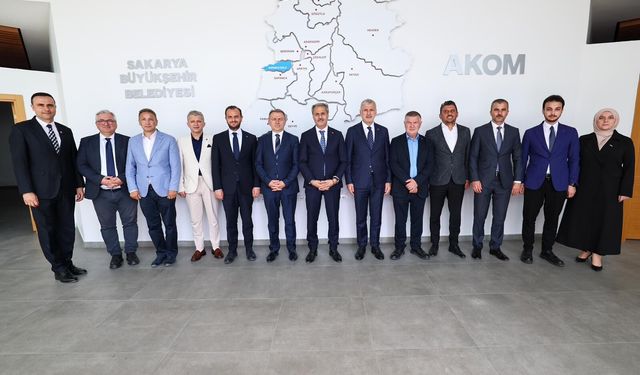 Başkan Alemdar Sakarya Kent Konseyi’yle bir araya geldi