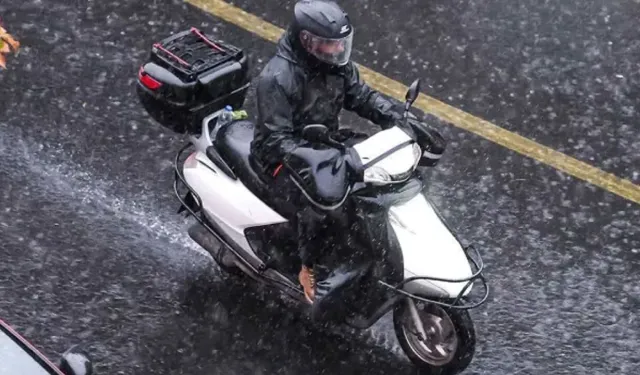 Komşuda motosiklet ve kuryelerin trafiğe çıkması yasaklandı