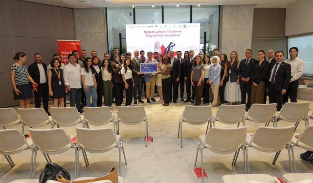 İhracat Uzmanı Yetiştirme programı başarıyla tamamlandı