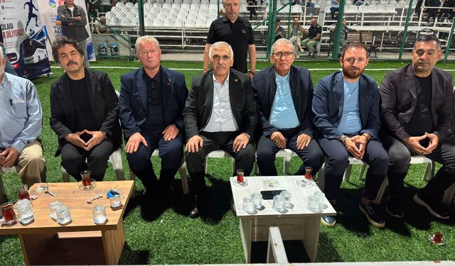 Milletvekilleri Ali İnci ve Osman Sağlam’dan Olgunlar Turnuvası’na ziyaret