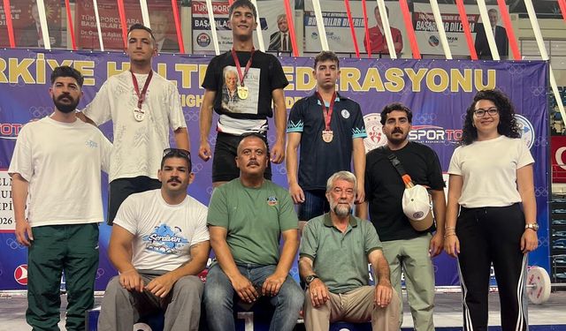 Serdivanlı Enes Efe Aydın Türkiye Şampiyonu oldu