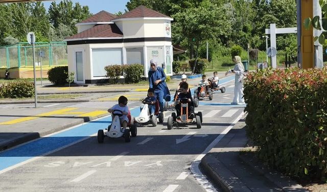 Serdivan Trafik Park’ta trafik bilinci geleceğe taşınıyor