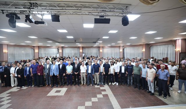 AK Parti Pamukova Genişletilmiş Danışma Meclisi yoğun katılımla gerçekleştirildi