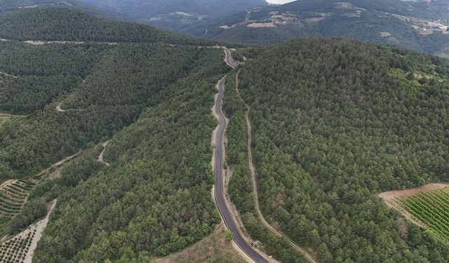 Geyve Alıplar’ın 9 kilometrelik yolu yenilendi
