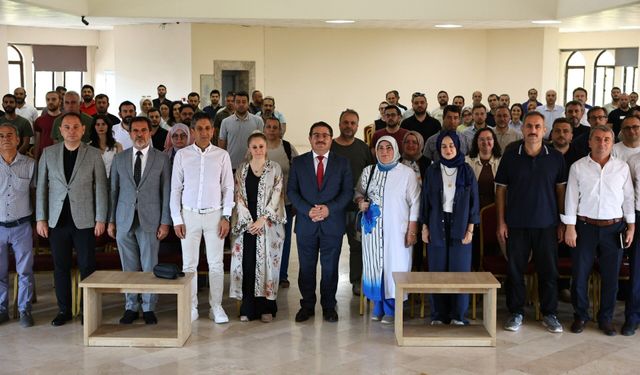 Eğitim Kurumları Yönetici Yetiştirme programı Sakarya'da başladı