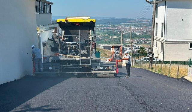 Serdivan’da üstyapı çalışmaları kararlılıkla sürüyor