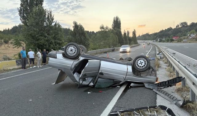 D100’de 3 araçlı trafik kazası: 1 ağır yaralı