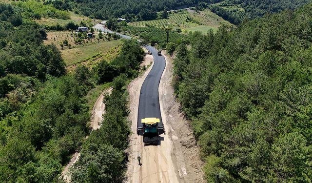 Geyve’deki 6 kilometrelik güzergâh Büyükşehirle sil baştan yenileniyor