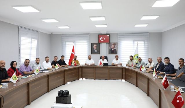Başkan Ata, siyasi parti ilçe başkanlarıyla buluştu