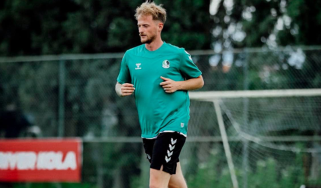 Sakaryaspor'da yeni sezon hazırlıkları hız kesmiyor