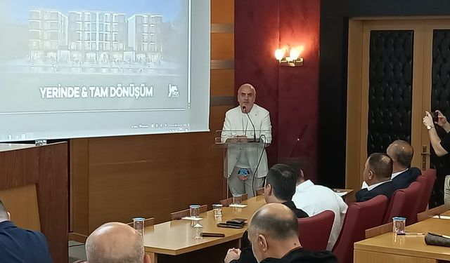 Serdivan'da belediye-özel sektör iş birliğiyle yürütülen kentsel dönüşüm projesi mecliste anlatıldı