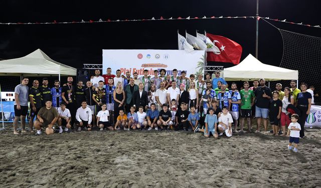 Kocaali Sahili’nde futbol şöleni kupayla noktalandı