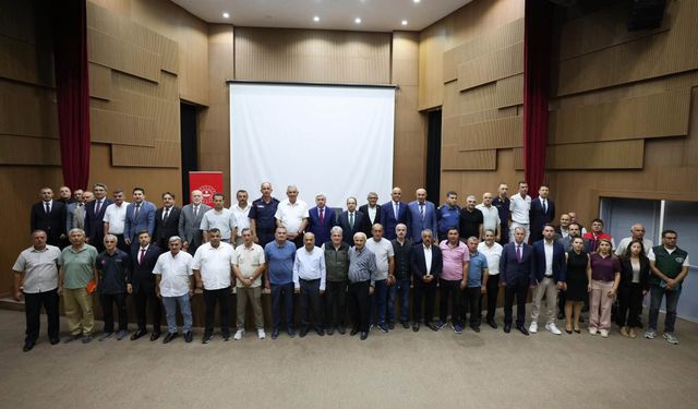 Vali Doğan Karasu'da muhtarlar ile buluştu