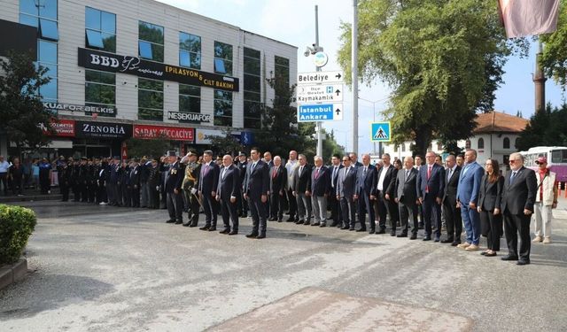 Büyük Zaferin 104. yılı Hendek'te kutlandı