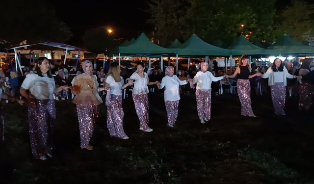 Köylü kadınlardan unutulmaz şalvar gecesi