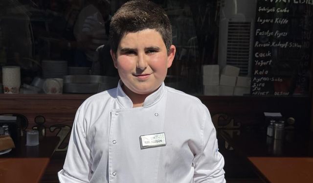 Yaz tatilinde evde oturmak yerine mutfağa girdi, 14 yaşında şef oldu