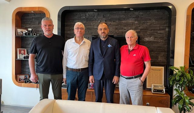 Sakaryaspor Başkanı Enes Zengin'den SGB'ye ziyaret