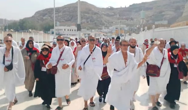 Mağduriyetin ardından 130 Umreci dualarla yurda döndü
