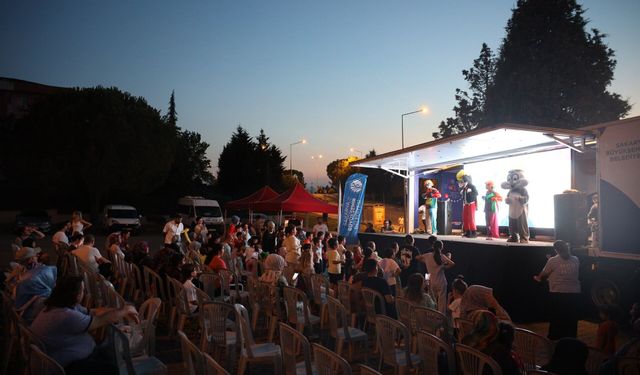 Mutluluk Tırı mahalle mahalle geziyor: Sıradaki durak Sapanca
