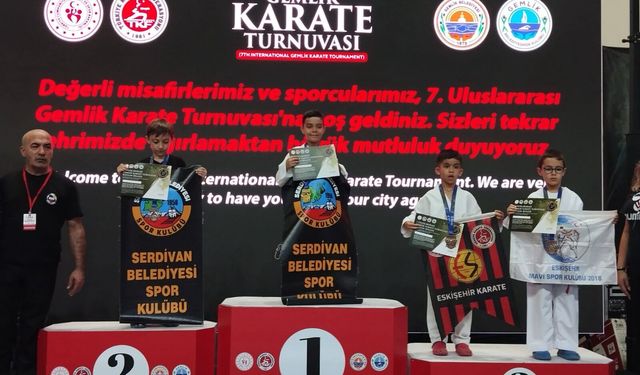 Serdivan’ın karatecileri Gemlik’te de dereceye doymadı