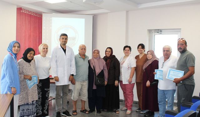 Karasu Devlet Hastanesinde diyabet okulu eğitimi düzenlendi