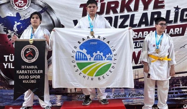 Büyükşehir sporcularından farklı branşlarda gururlandıran başarı