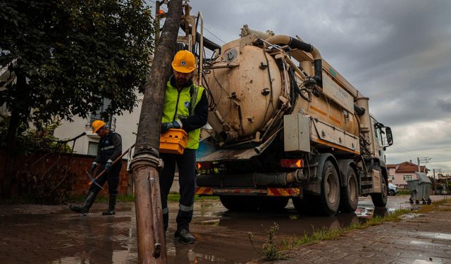 SASKİ’den 16 ilçede 270 personel 92 araçla yağmur nöbeti