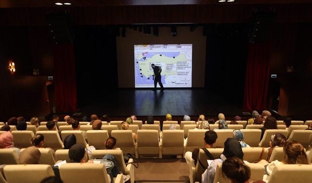 KPSS adayları sınav öncesi bilgilerini Büyükşehir’le tazeledi