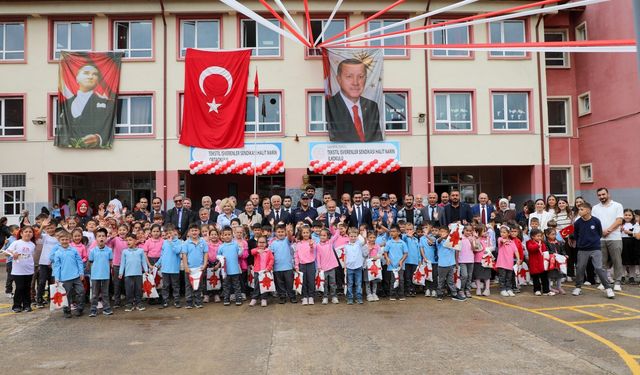 Ferizli’de İlköğretim Haftası tören ve etkinliklerle kutlandı