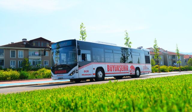 30 No’lu hatta hafta sonu seferleri başladı