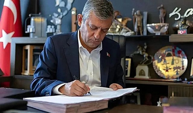Yeni Parti, isim değişikliği için kararını verdi