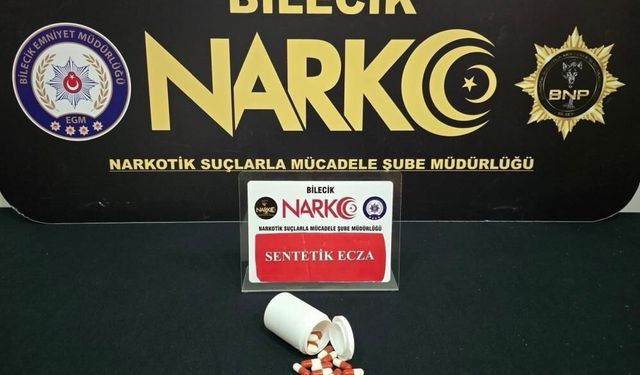 Bilecik'te şehirlerarası otobüste 2 şahıs üzerinden uyuşturucu çıktı