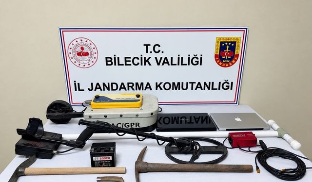 4 kişi define ararken suçüstü yakalandı