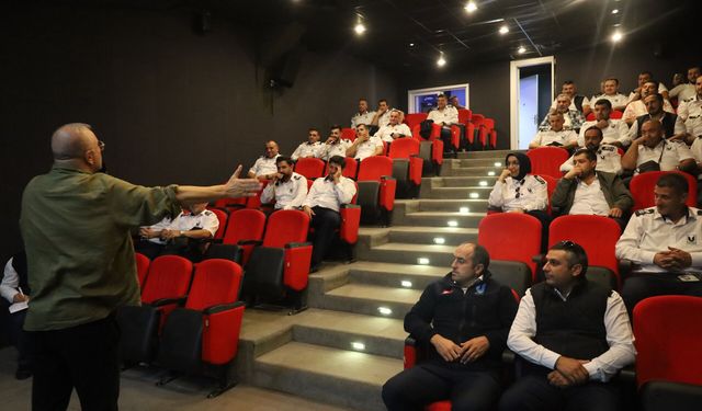 Büyükşehir’den otobüs şoförlerine empati ve sorumluluk eğitimi