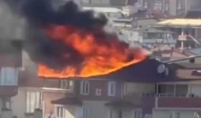 Çatı alevlere teslim oldu