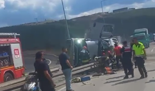 Beton mikseri devrildi
