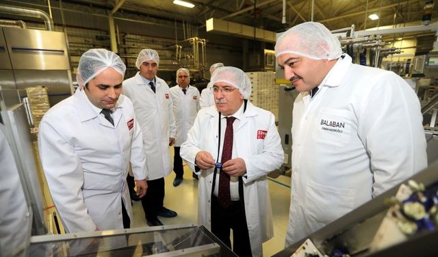 OSB’deki kayyum atanan 2 şirketi ziyaret etmişti! Vali Nayir: Gurur duymalıyız!