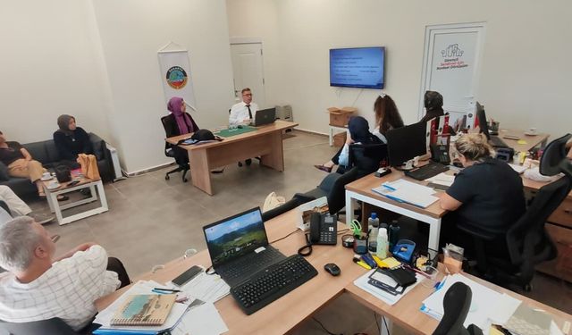 Serdivan’da kentsel dönüşümün hukuki süreçleri masaya yatırıldı