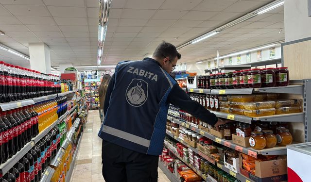 Serdivan’da market denetimleri sürüyor