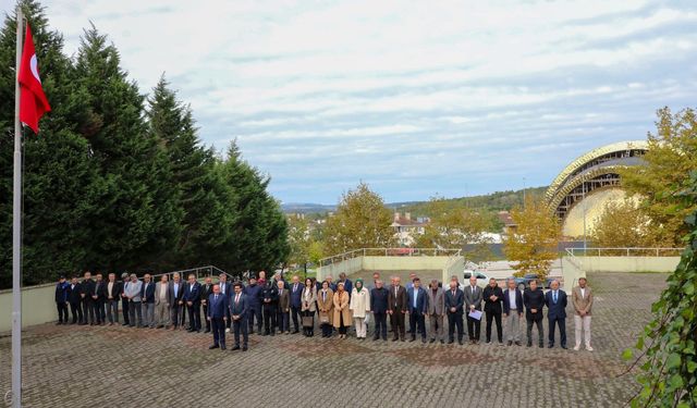 Ferizli'de Muhtarlar Günü törenle kutlandı