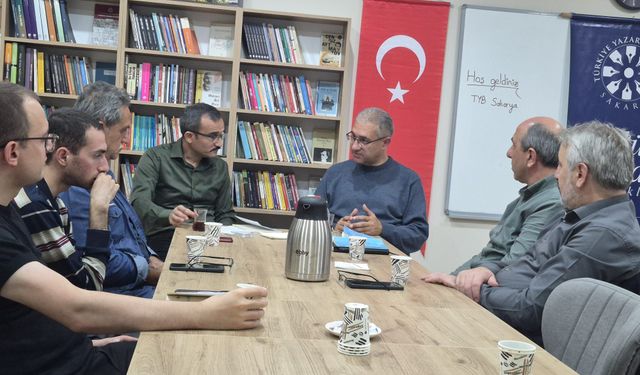 TYB Sakarya’da Ahmet Yesevi söyleşisi
