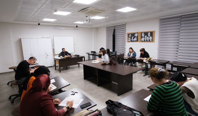 Serdivan’da Şehrin Akademisi’nde kültür ve sanat eğitimleri sürüyor