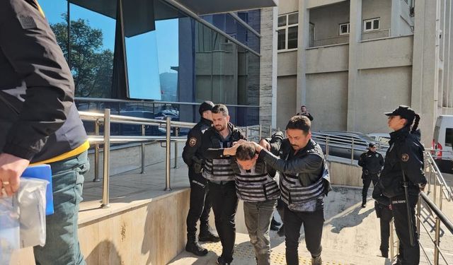 Eşini ve ona yardım etmek isteyen genci vuran şüpheli tutuklandı