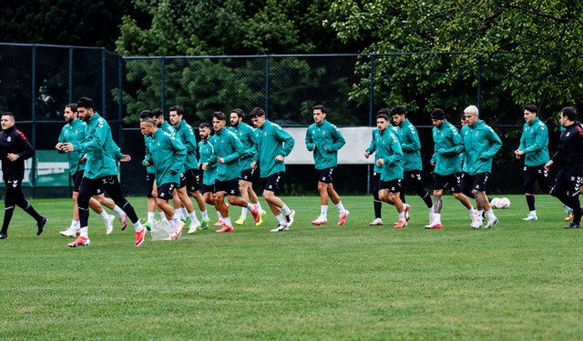 Sakaryaspor yağmur altında çalıştı!