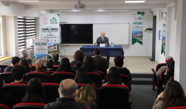 Cemil Meriç Sosyal Bilimler Lisesi Müftü Aşık’ı ağırladı