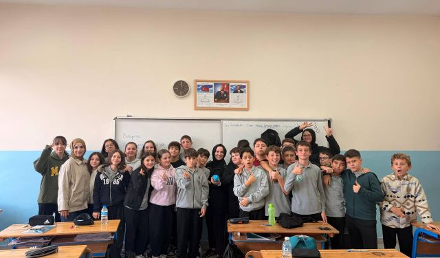 Büyükşehir’den ortaokul öğrencilerine akran zorbalığıyla mücadele eğitimi