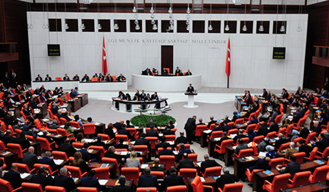 Meclis'te fon teklifinin görüşmeleri öne çekildi